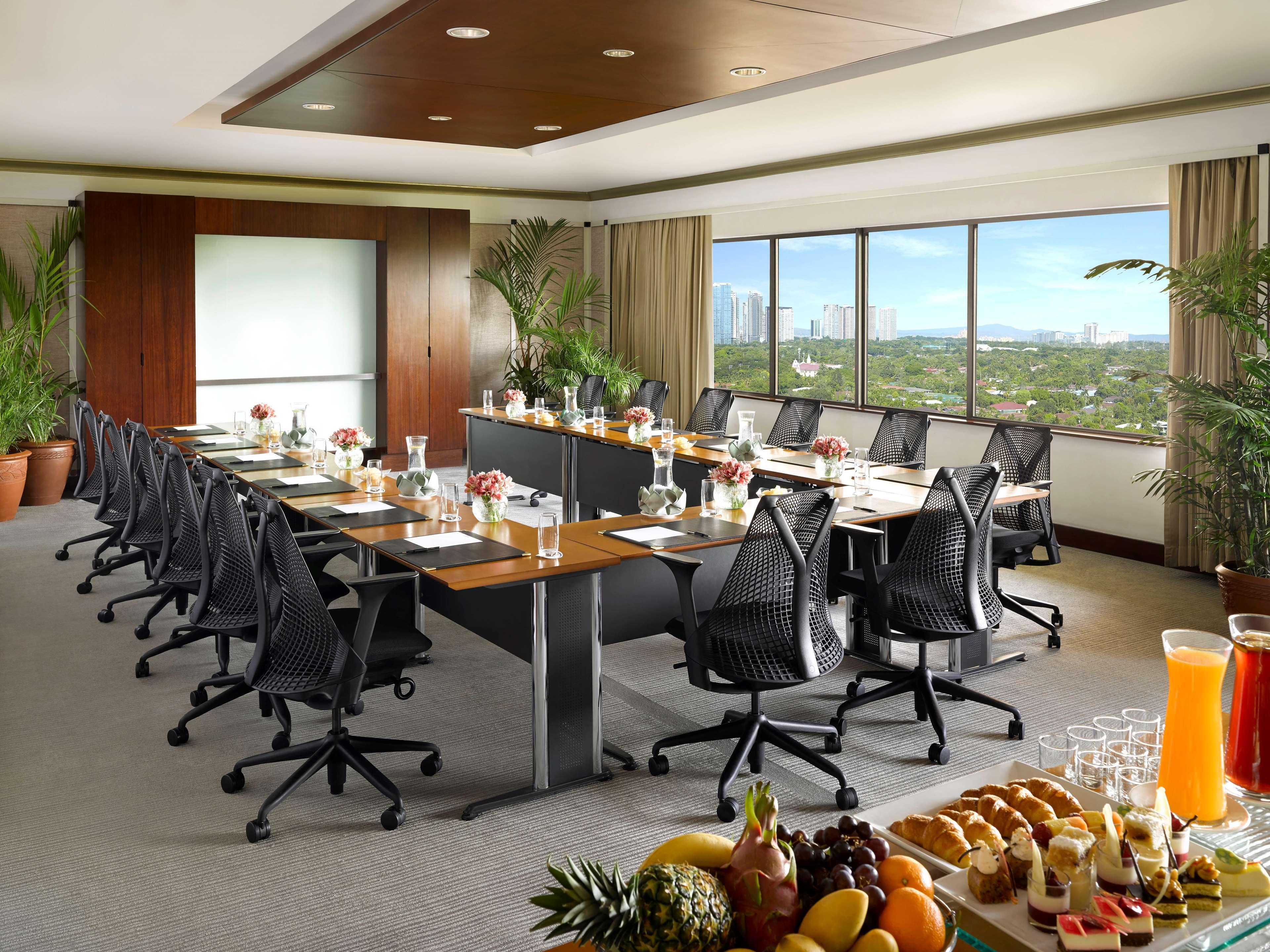 فندق دويست ثاني مانيلا ماكاتي المظهر الخارجي الصورة Meeting room